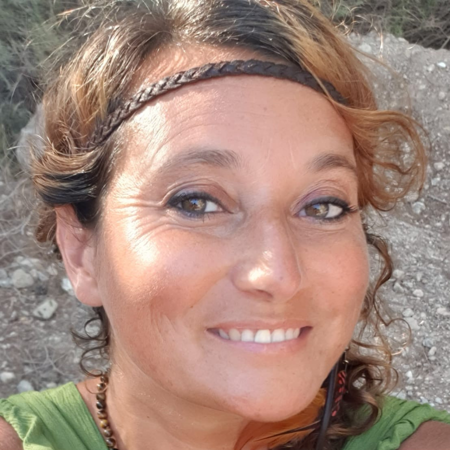 Cinthya Belles - Cheffe Nomade - Sophrologue - Holistics Retreats - Massage Ayurvedic -www.instagram.com/karmicbycynthia